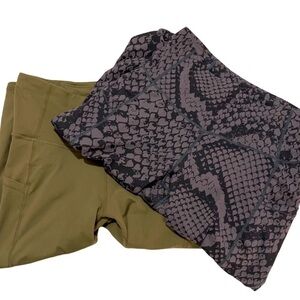 Two Pair Dragon Fit Capri Leggings with Side Pockets